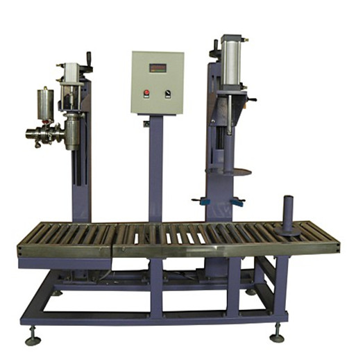 1495527175543615.jpg 液體灌裝機,稱重灌裝機,定量灌裝機