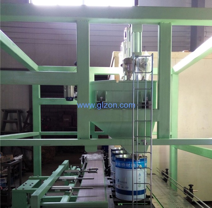 1571021778489299.jpg 液體灌裝機,稱重灌裝機,定量灌裝機