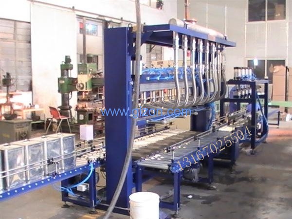 1622441610729302.jpg 化工灌裝機,200L灌裝機,涂料油漆灌裝機,潤滑油灌裝機