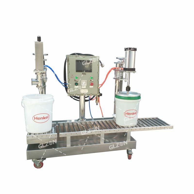 液體灌裝機(jī),稱重灌裝機(jī),定量灌裝機(jī) 液體灌裝機(jī),稱重灌裝機(jī),定量灌裝機(jī)