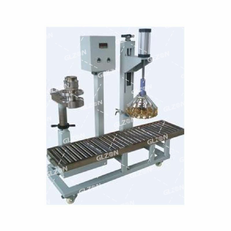 液體灌裝機(jī),稱重灌裝機(jī),定量灌裝機(jī) 液體灌裝機(jī),稱重灌裝機(jī),定量灌裝機(jī)