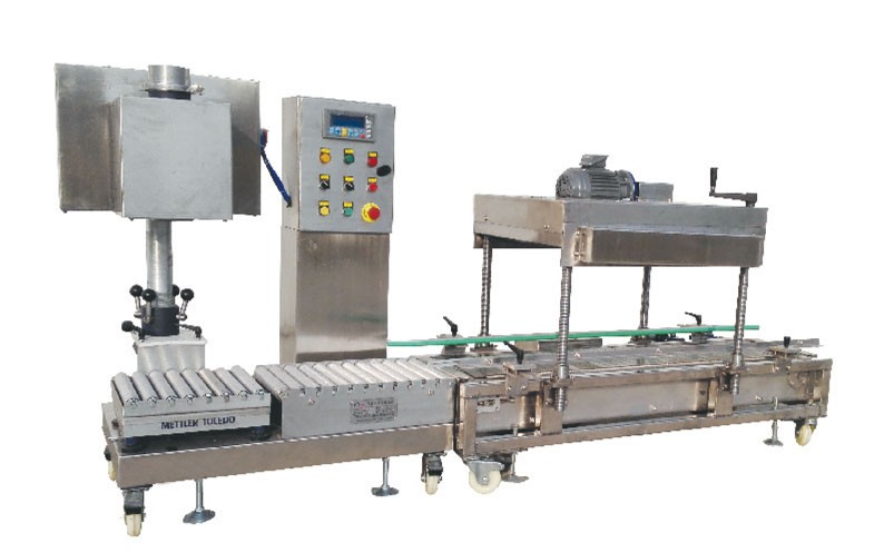 液體灌裝機,稱重灌裝機,定量灌裝機 液體灌裝機,稱重灌裝機,定量灌裝機