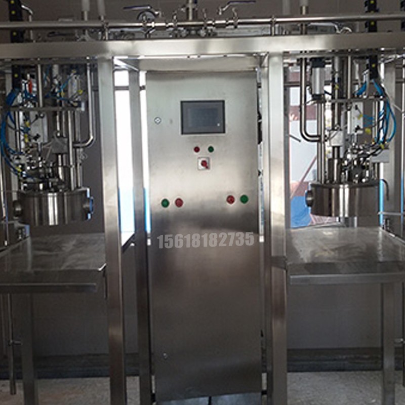 液體灌裝機,稱重灌裝機,定量灌裝機 液體灌裝機,稱重灌裝機,定量灌裝機