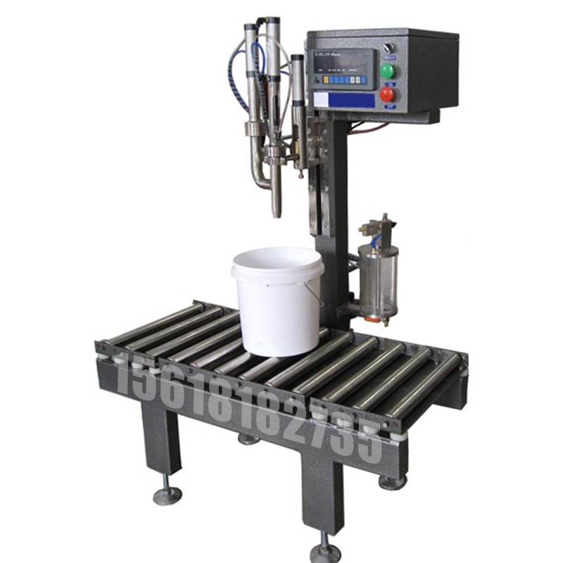 液體灌裝機(jī),稱重灌裝機(jī),定量灌裝機(jī) 液體灌裝機(jī),稱重灌裝機(jī),定量灌裝機(jī)