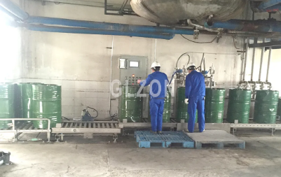 液體灌裝機,稱重灌裝機,定量灌裝機 液體灌裝機,稱重灌裝機,定量灌裝機