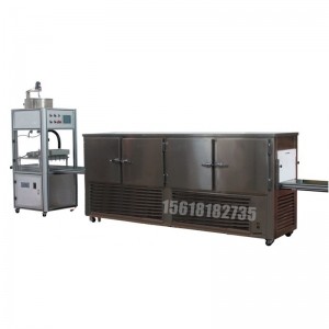 液體灌裝機(jī)