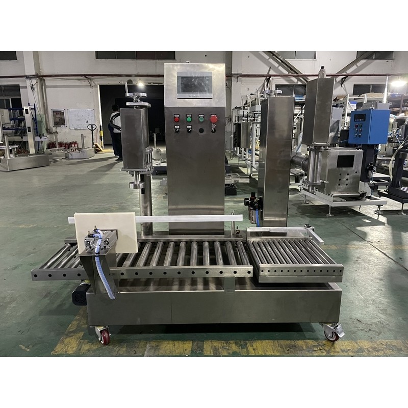 13L緊湊型灌裝機設備生產廠家 30L自動稱重灌裝機